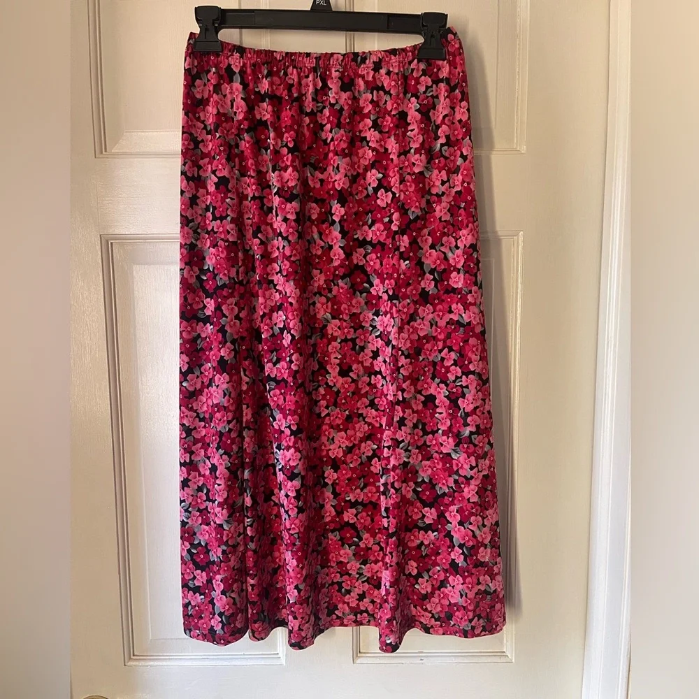 Floral Skirt 18W - Picture 2 of 2